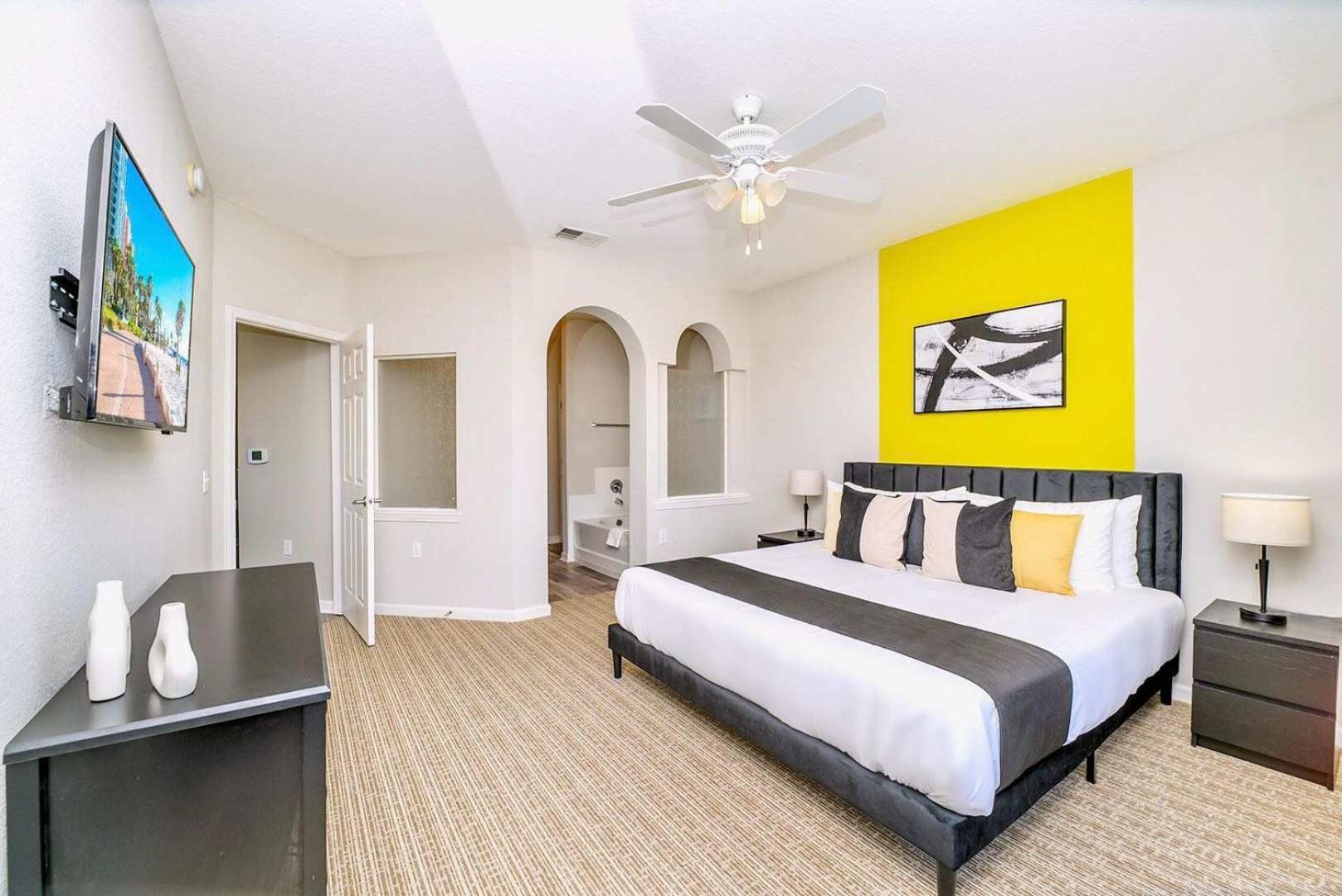 Cozy 2br - Private Balcony - Near Casa de férias *