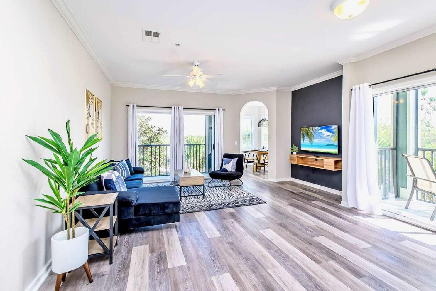 Cozy 2br - Private Balcony - Near Casa de férias *